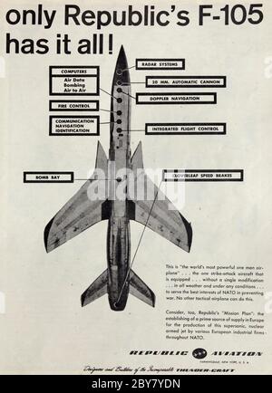 Publicité vintage pour l'avion militaire de Thunderchief F105 de la République américaine. Banque D'Images