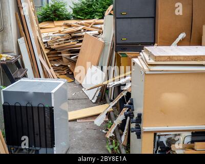Grande collecte de déchets volumineux dans la ville Banque D'Images