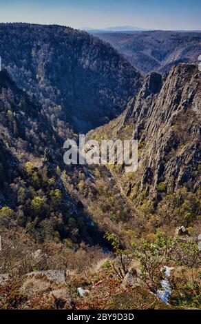 Vue depuis le dessus du Bodetal dans les montagnes de Harz. Saxe-Anhalt, Harz, Allemagne Banque D'Images