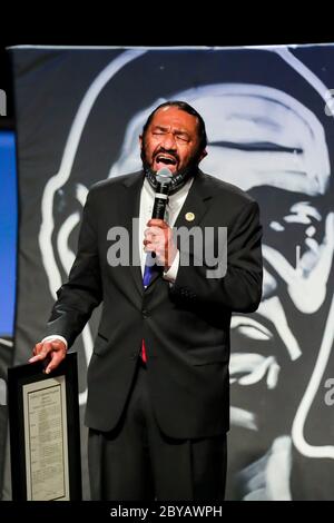 Houston, Texas, États-Unis. 9 juin 2020. Le congressiste Al Green parle lors des funérailles de George Floyd le mardi 9 juin 2020 à l'église de la Fontaine de louange à Houston. Floyd est décédé le 25 mai après avoir été retenu par les policiers de Minneapolis. Crédit: Godofredo Vasquez/POOL/ZUMA Wire/ZUMAPRESS.com/Alamy Live News Banque D'Images