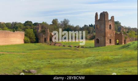 Ruines antiques de Rome (Italie) - Cirque de Maxentius (Circo di Massenzio), le long de la via Appia (voie Appienne) Banque D'Images