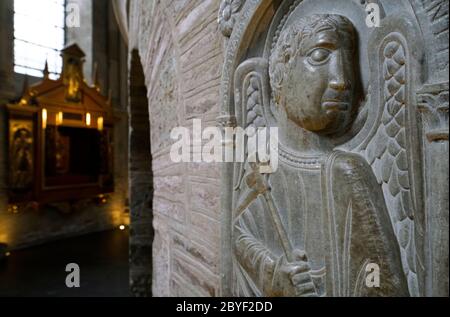 Sculpture médiévale en pierre dans la basilique Saint-Sernin.Toulouse.haute-Garonne.Occitanie.France Banque D'Images