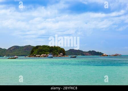 Tropical Beach Côte d'Or - île de Praslin Seychelles Banque D'Images