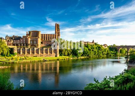 Albi, Cathédrale Sainte Cécile sur le Tarn, Albi classée au Patrimoine mondial de l'UNESCO, département du Tarn, Occitanie, France Banque D'Images