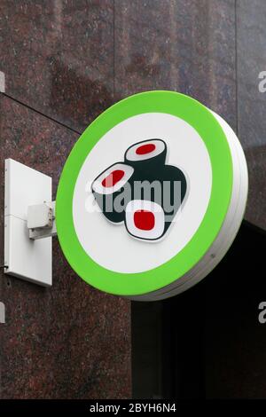 London, Royaume-Uni - 25 septembre 2019 : logo Wasabi sur un mur. Wasabi est une chaîne de restauration rapide basée au Royaume-Uni Banque D'Images