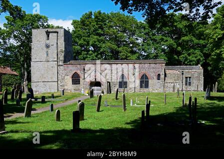 Église St Cuthbert dans le village de Burton Fleming, East Yorkshire, Angleterre Royaume-Uni Banque D'Images