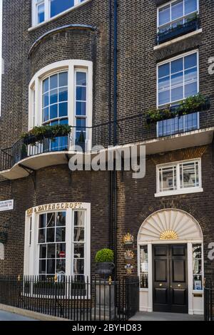 Angleterre, Londres, Westminster, Mayfair, Burlington Gardens, Ede & Ravenscroft Store Banque D'Images