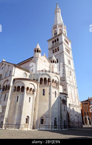 Italie /Modène – 23 juin 2019 : la cathédrale de Modène est un chef-d'œuvre du style roman. Il a été construit en 1099 par l'architecte Lanfranco Banque D'Images