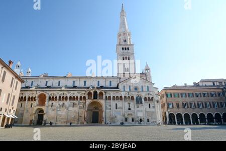 Italie /Modène – 23 juin 2019 : la cathédrale de Modène est un chef-d'œuvre du style roman. Il a été construit en 1099 par l'architecte Lanfranco Banque D'Images