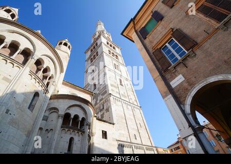 Italie /Modène – 23 juin 2019 : la cathédrale de Modène est un chef-d'œuvre du style roman. Il a été construit en 1099 par l'architecte Lanfranco Banque D'Images