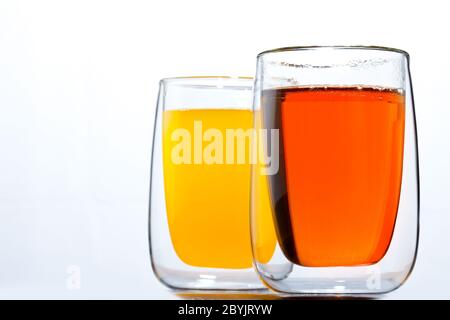 Deux verres de boissons Banque D'Images