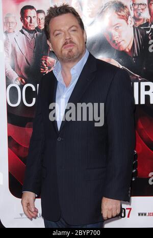 Eddie Izzard à la première de Los Angeles de 'Ocean's treize' tenue au Mann Grauman's Chinese Theatre à Hollywood, CA. L'événement a eu lieu le mardi 5 juin 2007. Photo par: SBM / PictureLux - référence du fichier # 34006-6054SBMPLX Banque D'Images