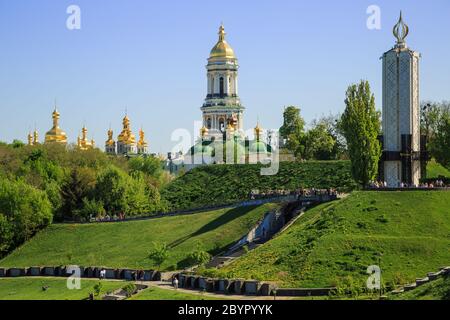 Kiev Pechersk Lavra Monastère orthodoxe et Mémorial à la famine (holodomor) en URSS. Ukraine Banque D'Images
