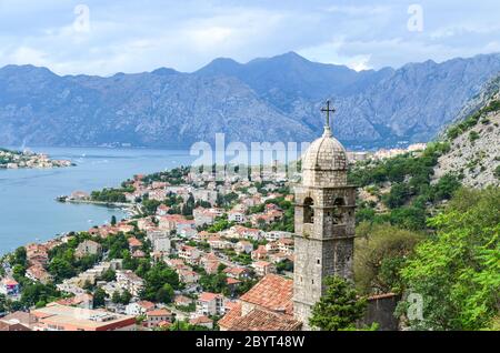 Église dans la vieille ville de Kotor, Monténégro Banque D'Images