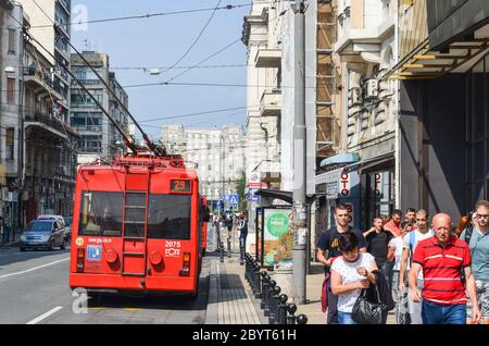 Transports publics dans les rues de Belgrade, Serbie Banque D'Images