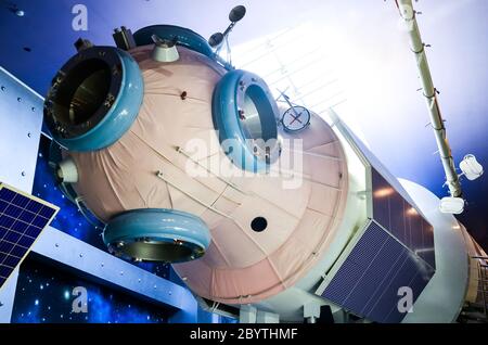 MOSCOU, RUSSIE - 20 MAI 2019 : modèle de la station spatiale russe MIR Banque D'Images