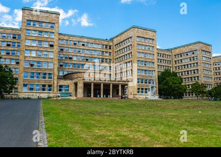 Francfort, Allemagne - Juillet 2019 : l'Université Goethe de Francfort campus Westend bâtiment principal. Le bâtiment est célèbre en tant que bâtiment historique IG-Farben. Banque D'Images