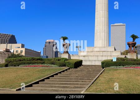 Lee Circle sur St. Charles Street, Warehouse District, la Nouvelle-Orléans, Louisiane, États-Unis Banque D'Images