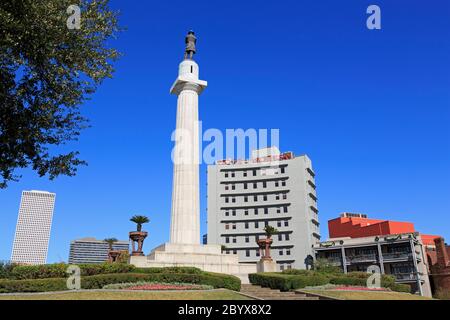 Lee Circle sur St. Charles Street, Warehouse District, la Nouvelle-Orléans, Louisiane, États-Unis Banque D'Images