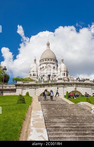 PARIS, FRANCE - 14 MAI : basilique du Sacré-cœur le 14,2014 mai à Paris, France Banque D'Images