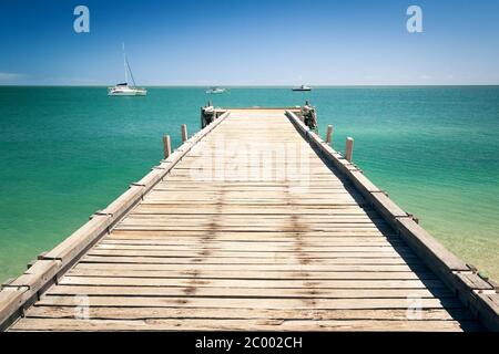 Jetée en bois à Monkey Mia Australie Banque D'Images