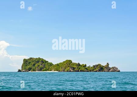 Ko Maphrao île dans l'océan Banque D'Images