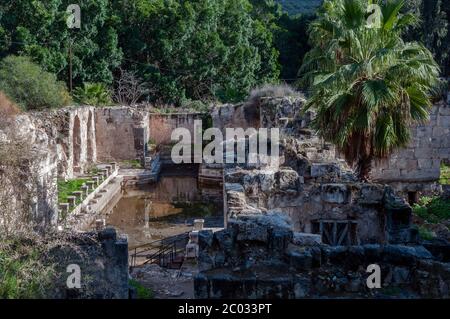 Bains romains anciens à Hamat Gader ou al-Hammaa site de sources chaudes dans la vallée du Yarmouk, sur les hauteurs du Golan en Israël Banque D'Images