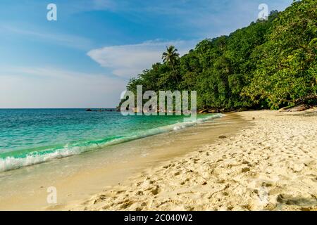 Bubble Beach, Besar, îles Perhentiennes, Malaisie; mai-2019; une belle plage Banque D'Images