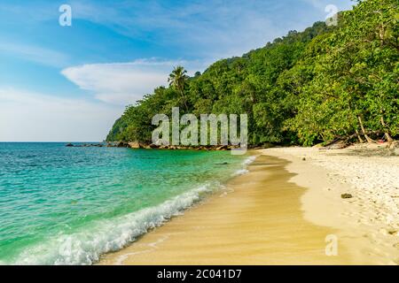 Bubble Beach, Besar, îles Perhentiennes, Malaisie; mai-2019; une belle plage Banque D'Images