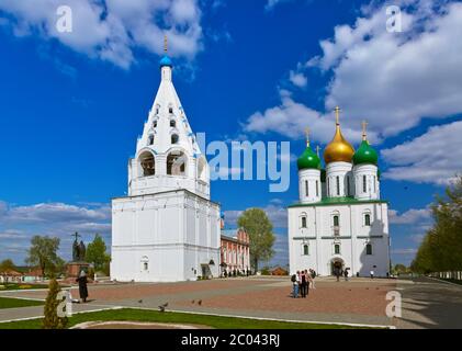 Place de la cathédrale dans la région de Moscou - Kremlin de Kolomna - Russie Banque D'Images