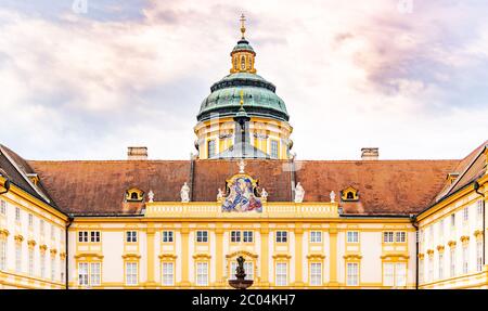 Porte d'entrée de l'abbaye de Melk, Melk en Basse-Autriche, Autriche. Banque D'Images