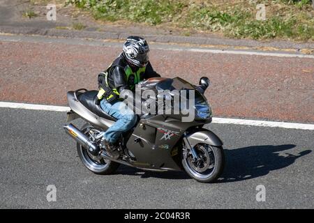 Honda CBR1100 XX Super Blackbird ; motard ; transport à deux roues, motos, véhicule, routes, motos, motards motorisés sur l'autoroute M6 Chorley, Royaume-Uni Banque D'Images