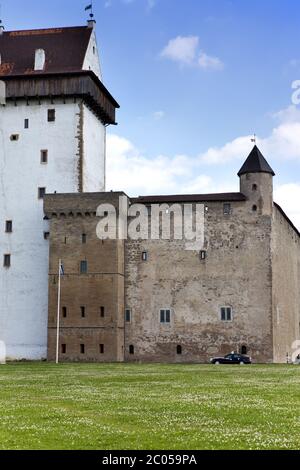 L'Estonie. Narva. Ancienne forteresse de frontière avec Ru Banque D'Images