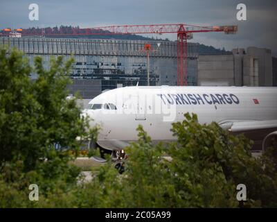 Transport en avion turc à ZRH Banque D'Images