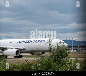 Transport en avion turc à ZRH Banque D'Images