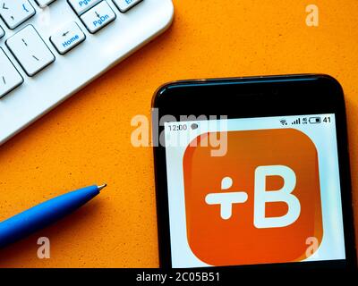 Kiev, Ukraine. 11 juin 2020. Dans cette illustration, le logo de commerce électronique Babbel est visible sur un smartphone. Crédit: Igor Golovniov/SOPA Images/ZUMA Wire/Alamy Live News Banque D'Images