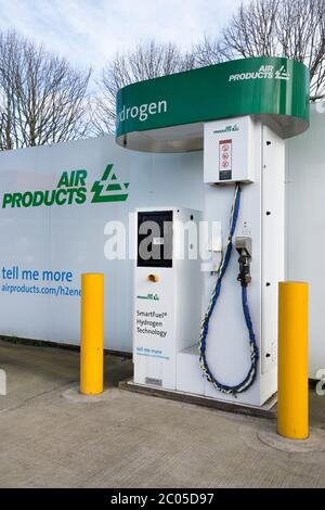 Station-service à hydrogène (marque SmartFuel) dans un supermarché Sainsburys à Hendon, Londres, Royaume-Uni. Les voitures et autres véhicules peuvent se remplir de gaz fourni par Air Products (117) Banque D'Images