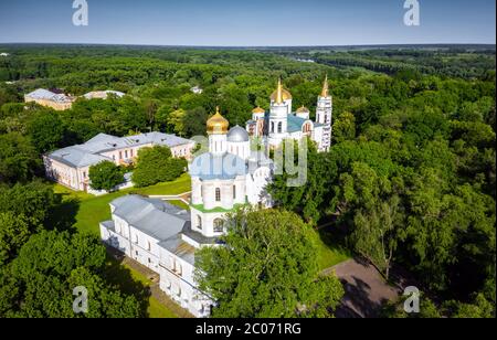 Le bâtiment Collegium et la cathédrale Spaso-Preobrazhensky Banque D'Images