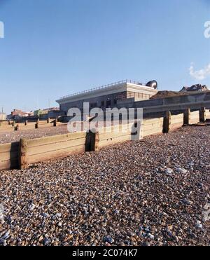 1996, travaux de traitement de l'eau récemment ouverts, Herne Bay, Kent, Angleterre du Sud-est, Royaume-Uni Banque D'Images