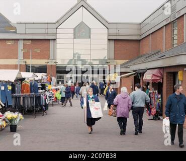 1996, The Spinning Gate Shopping Centre, Leigh, Lancashire, Nord-Ouest de l'Angleterre, Royaume-Uni Banque D'Images