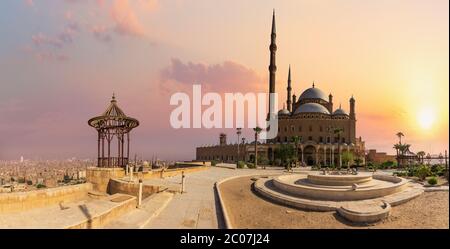 Citadelle du Caire, vue sur la Grande Mosquée, panorama sur le coucher du soleil, Égypte Banque D'Images