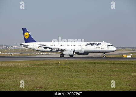 Aéroport de Francfort - lancement d'un A321-200 depuis Lufthansa Banque D'Images