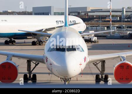 Erliegen des Personenflugverkehrs im Zusammenhang mit der Corona-Krise am Flughafen Köln/Bonn. Köln, 07.04.20 Banque D'Images