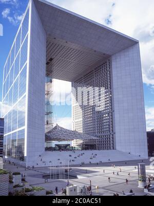 La Grande Arche de la Défense, hauts-de-Seine, Paris, Île-de-France, France Banque D'Images