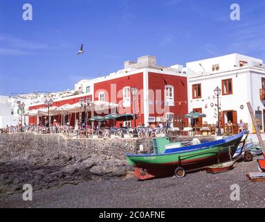 Restaurant dans le port, Puerto del Carmen, Lanzarote, Iles Canaries, Espagne Banque D'Images