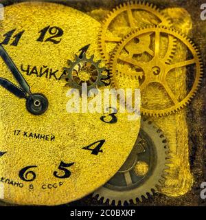 vieux mécanisme d'horloge or steampunk rétro fond Banque D'Images