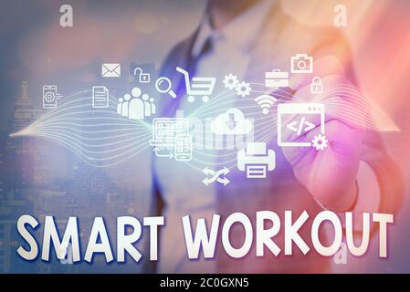 Note d'écriture montrant Smart Workout. Concept d'affaires pour l'exercice de properlydesigned pour maximiser la croissance musculaire Banque D'Images