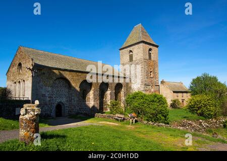 Eglise du village d'Aubrac sur la via podiensis, la voie Saint-james, département de l'Aveyron, région occitanie, France Banque D'Images