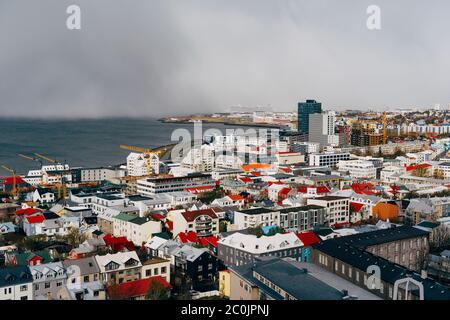 Reykjavik, Islande - 02 mai 2019 : vue sur Reykjavik depuis le sommet de l'église HalgrimskirkChurch - Islande Banque D'Images