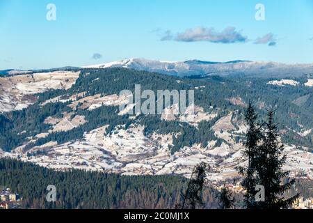 Le paysage des montagnes Rodnei et Calimani, Vatra Dornei, Roumanie Banque D'Images